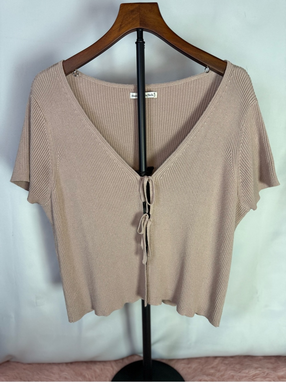 Abercrombie & Fitch - Ribbed Tie-Front Short Sleeve Beige Crop-Top - Size XXL